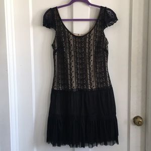 Pinky lace dress with Cap sleeves